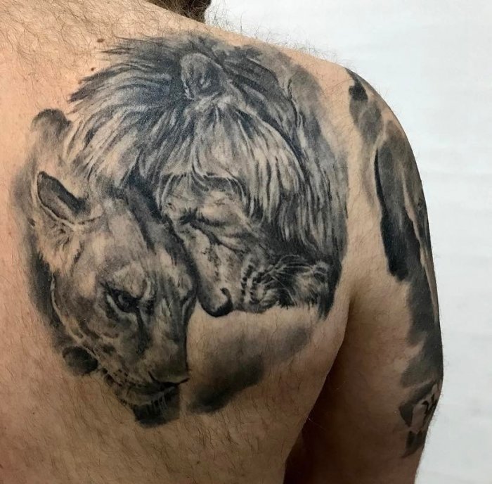 Тату на лопатке для мужчин