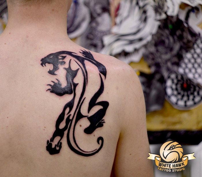 Тату на лопатке для мужчин