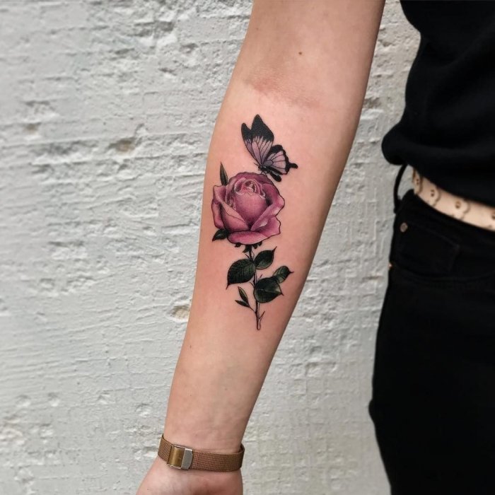 Тату на руке для девушек