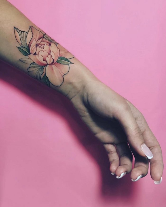 Тату цветы на руке