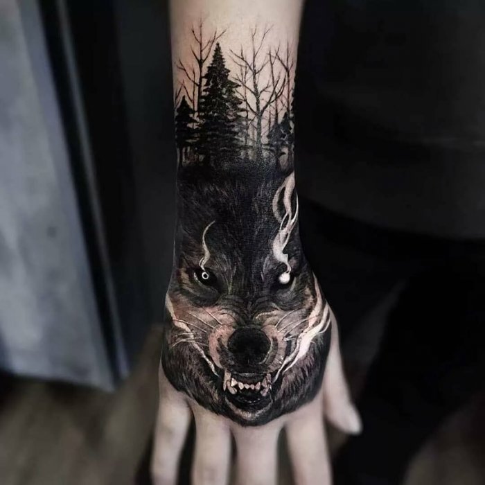 Интересные тату на предплечье