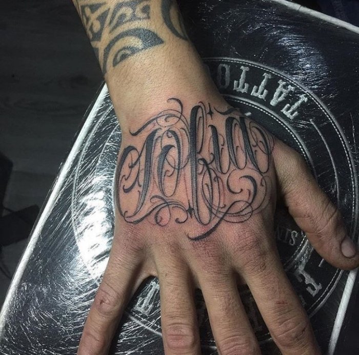 Тату надписи