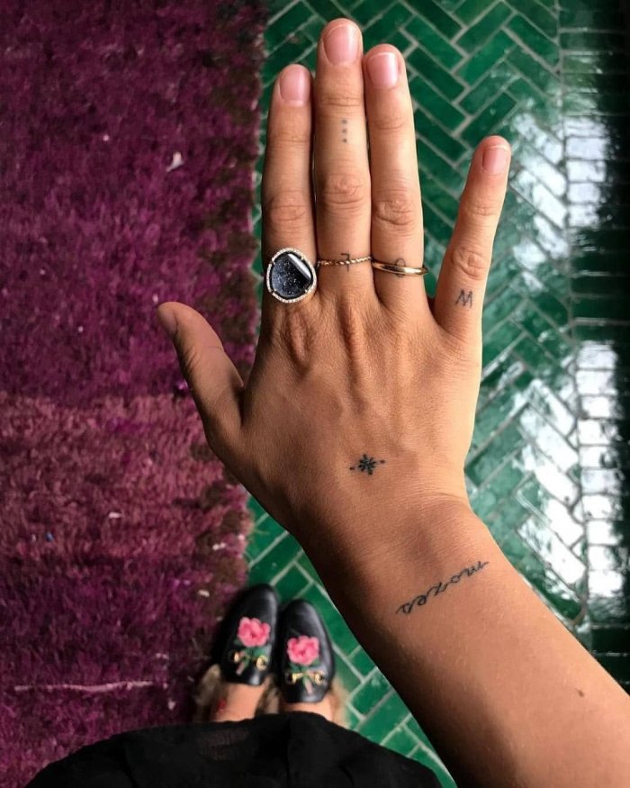 Маленбуик тату на руке