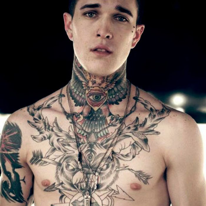 Красивые тату на шее мужские
