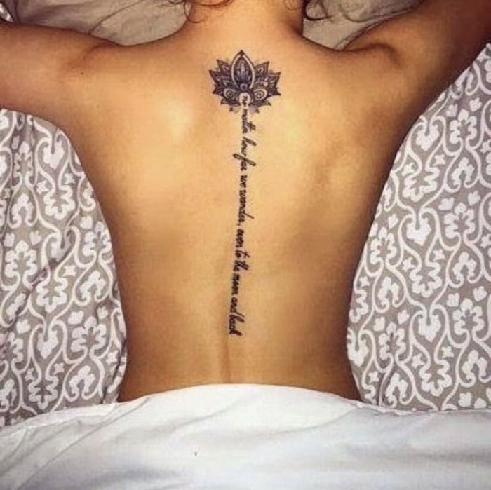 Тату на позвоночнике женские
