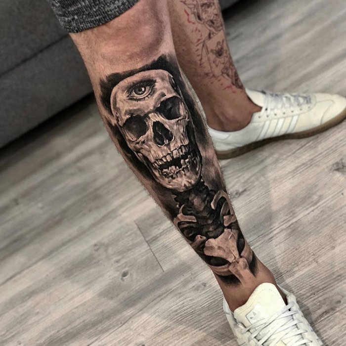 Тату Графика на икре