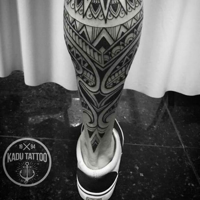 Тату на голени мужские