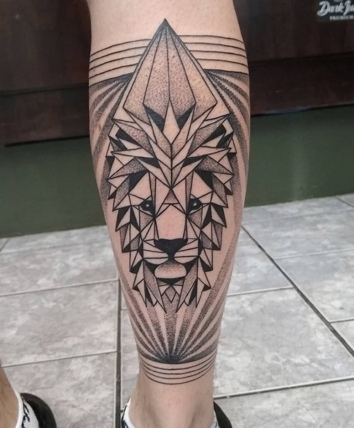 Тату на икре