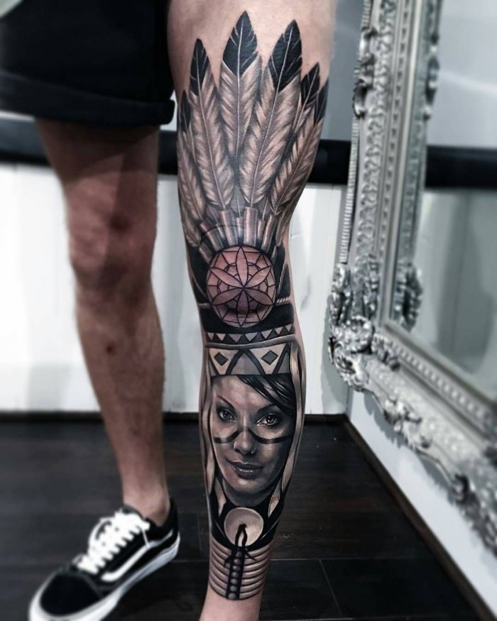 Тату на икре