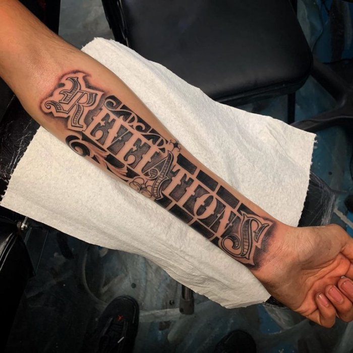 Тату надписи