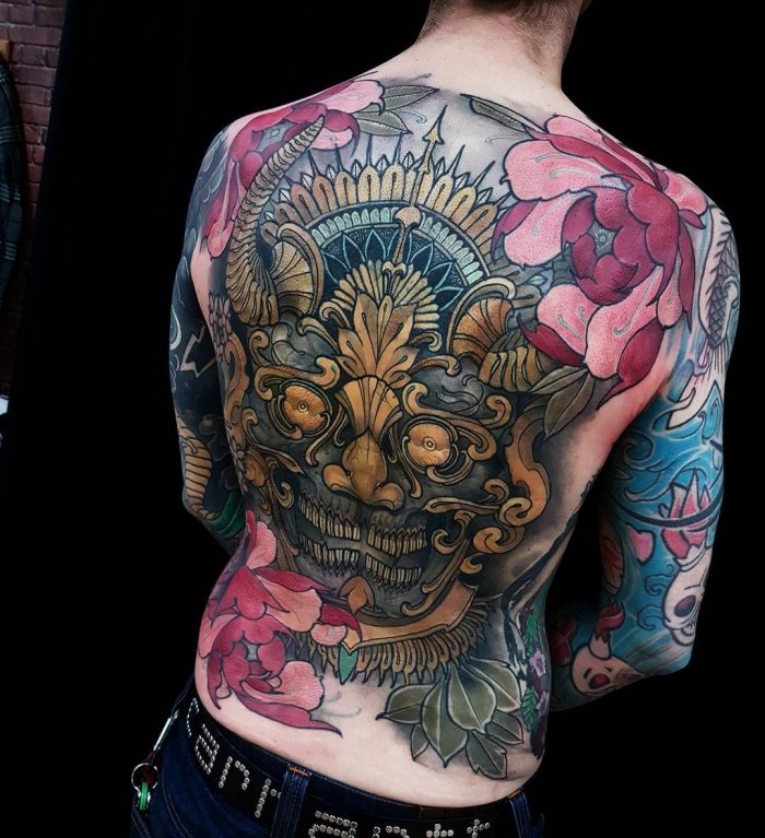 Тату на спине мужские