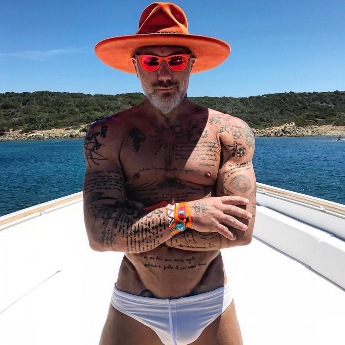 Тату в старости