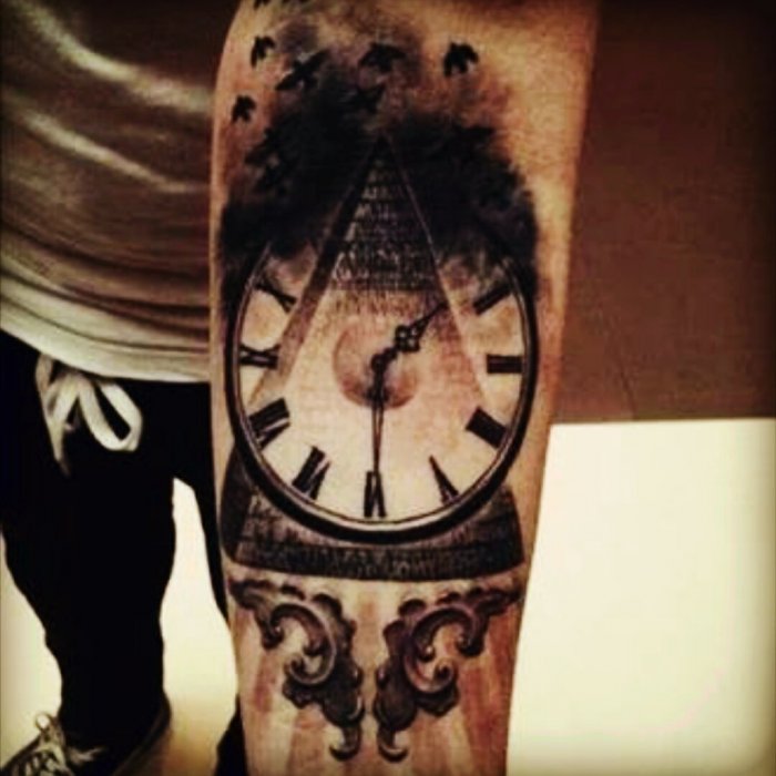 Тату на руке