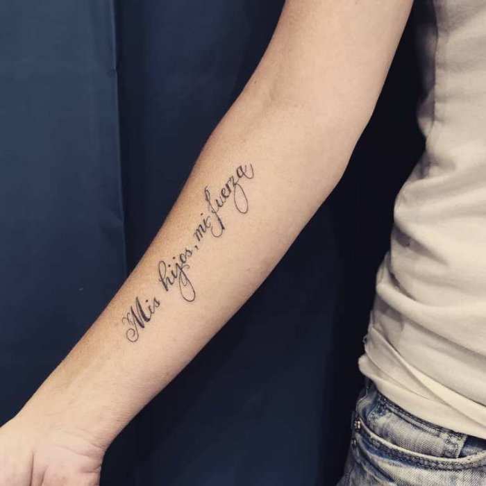 Тату надписи на руке с переводом