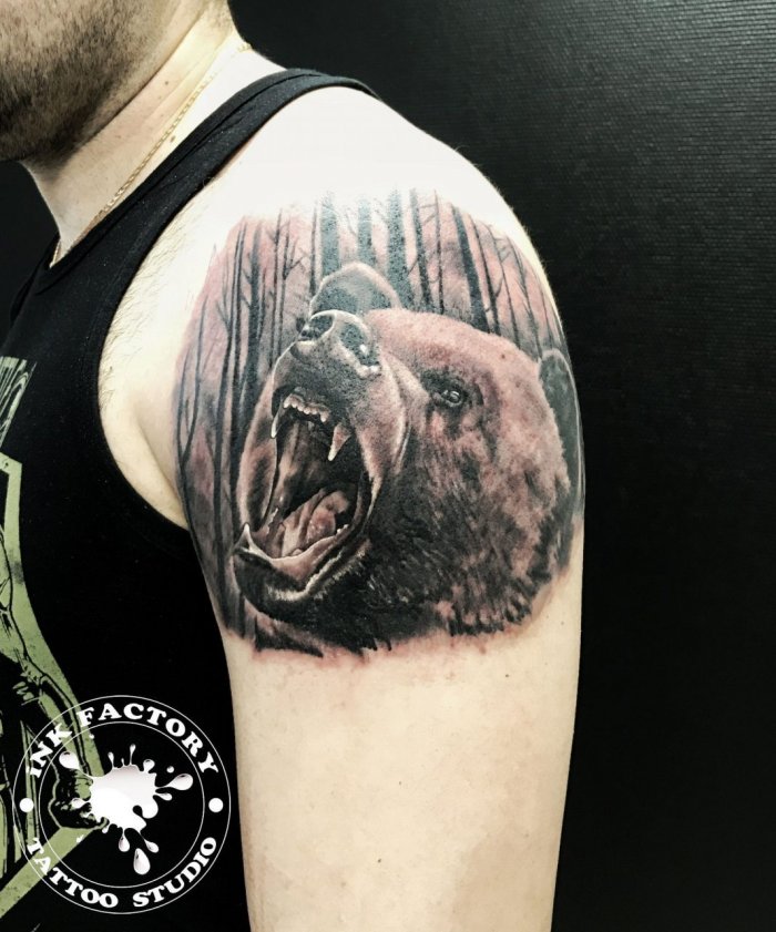 Славянские татумс медведем