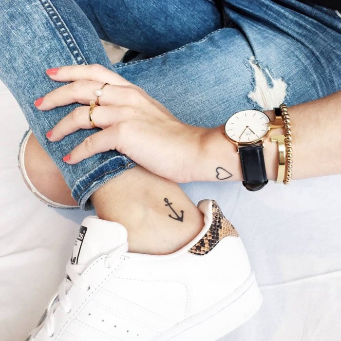 Необычные тату для девушек маленькие