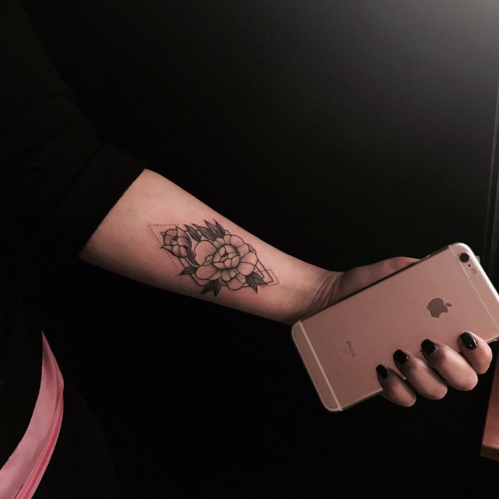 Маленькие тату для девушек