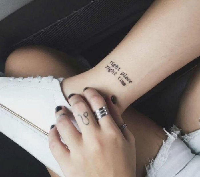 Тату надписи на руке