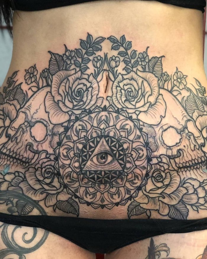 Тату на животе для девушек
