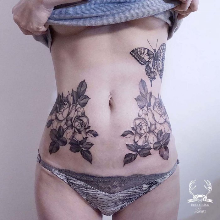 Тату на животе