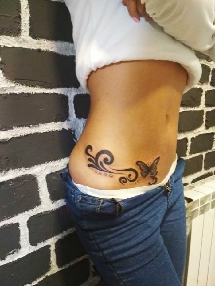 Тату на животе для девушек
