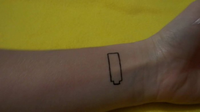 Маленькие тату гелевой ручкой