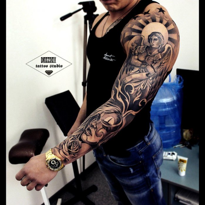 Тату на руке