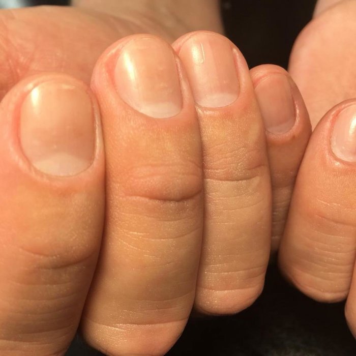 Мужской маникюр и педикюр