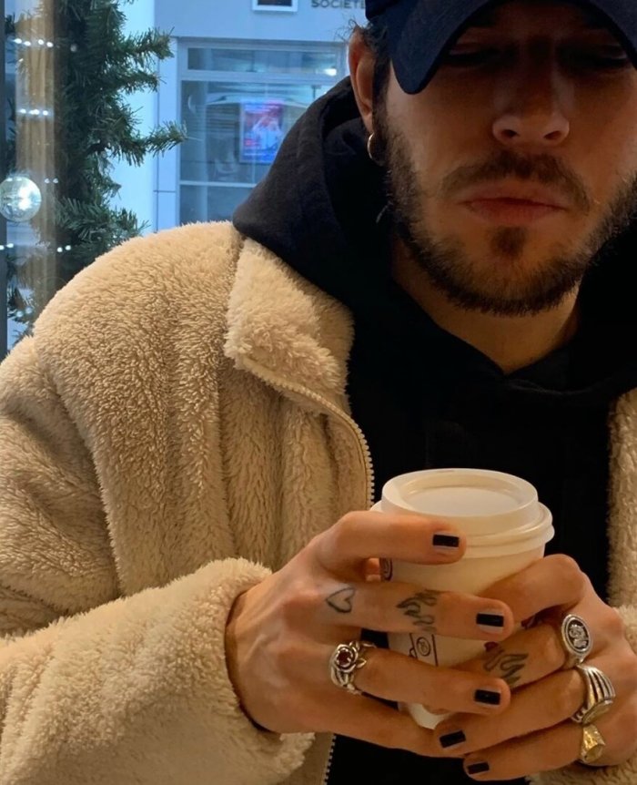 Ногти мужские маникюр