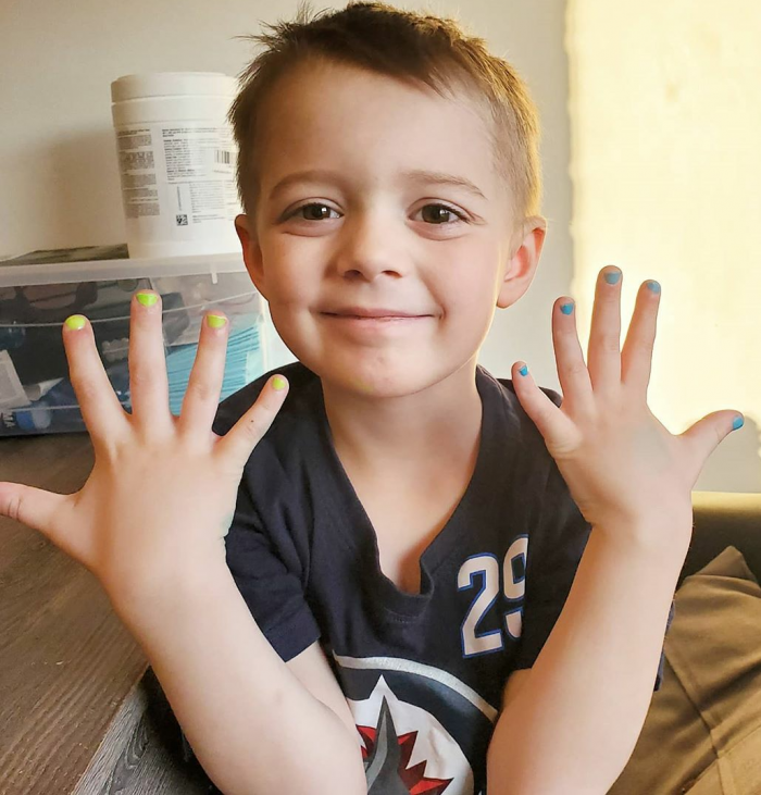 Мужской маникюр с покрытием