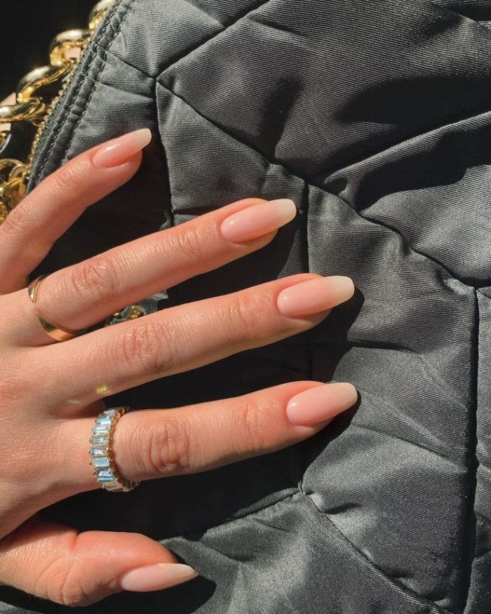 Мужской маникюр со смайликами