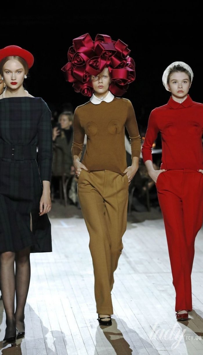 Платья тренды на новый год 2021