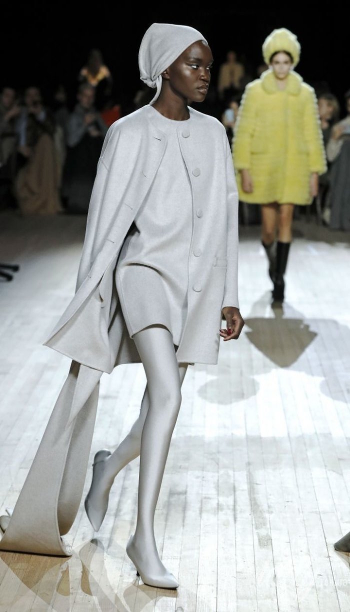 Nina Ricci осень-зима 2020-2021 блузы