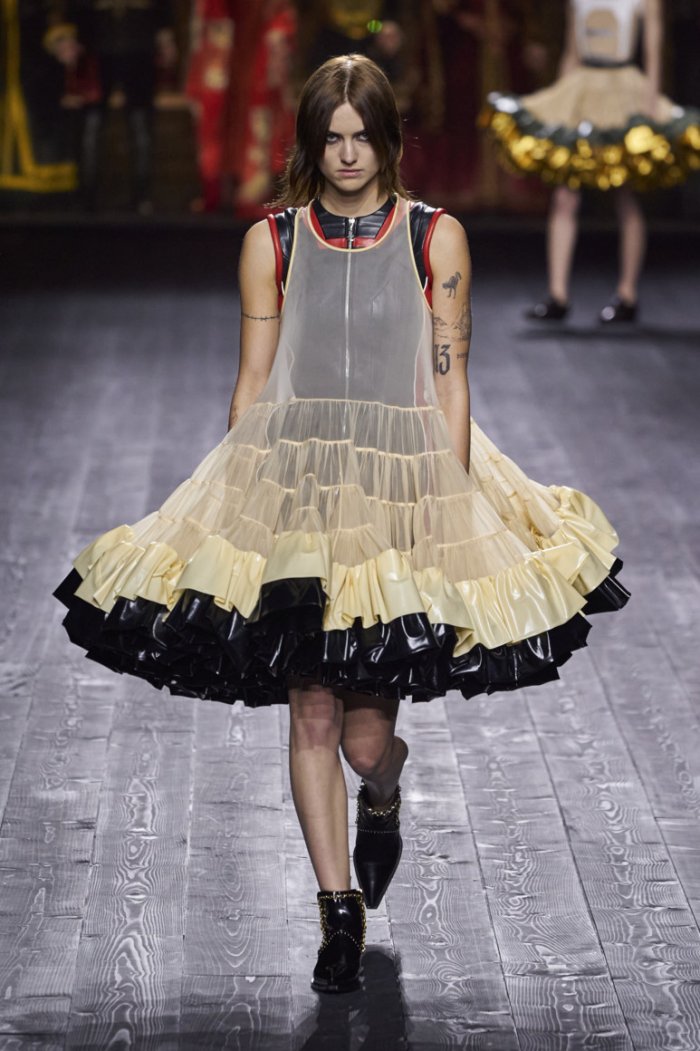 Луи Виттон осень зима 2020-2021