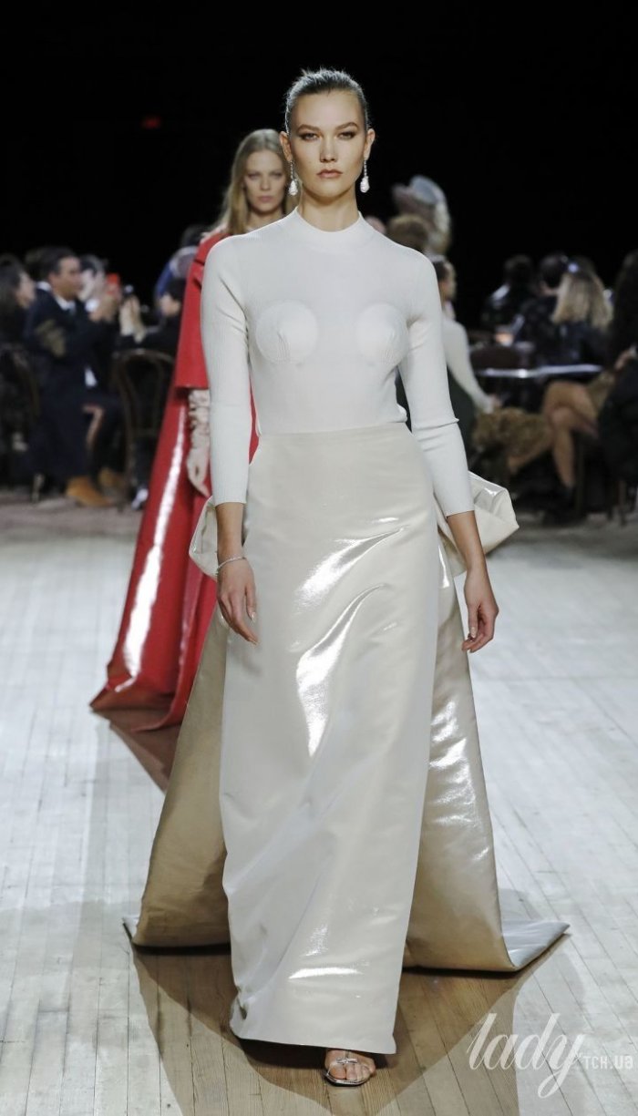 Yeezy Boost 350 Carbon