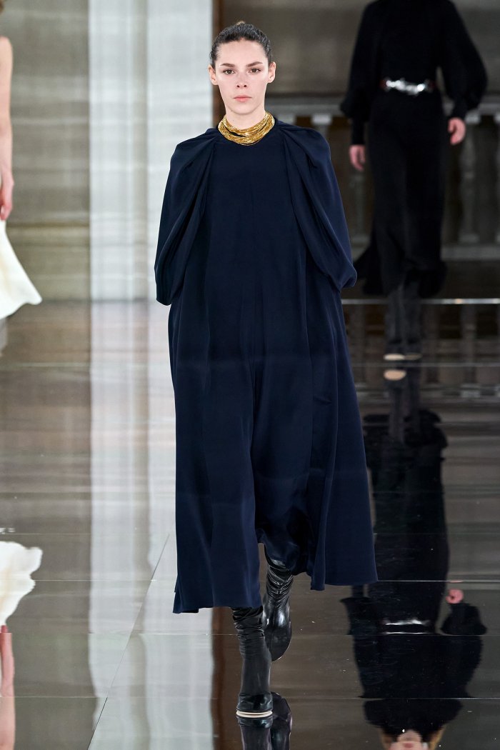 Коллекция Фенди осень зима 2021