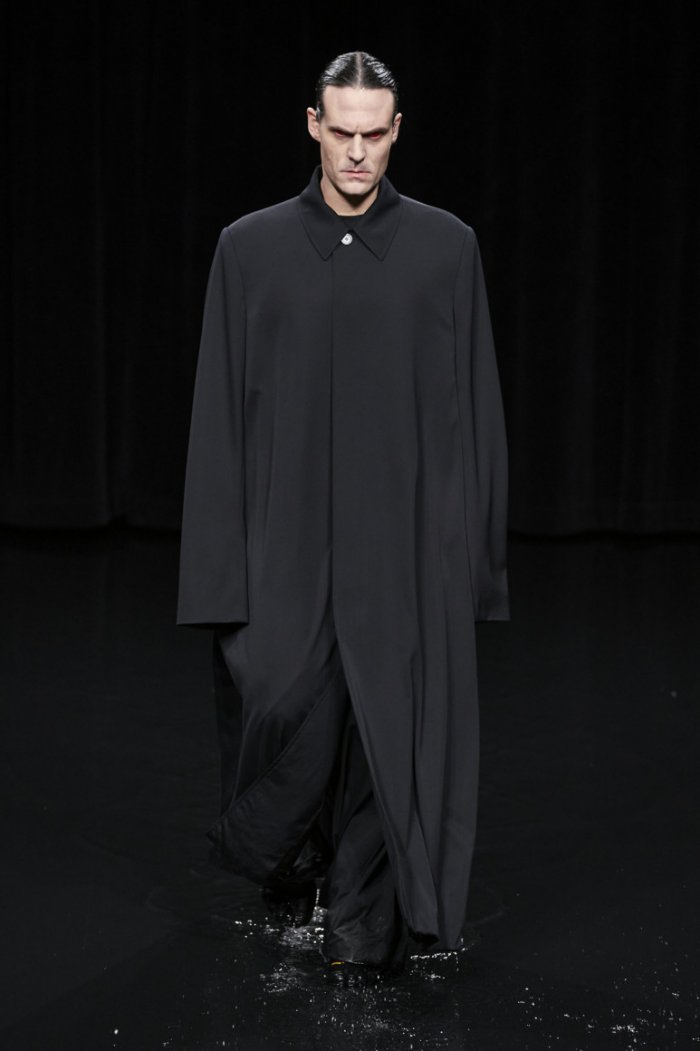 Коллекции Баленсиага осень зима 2021