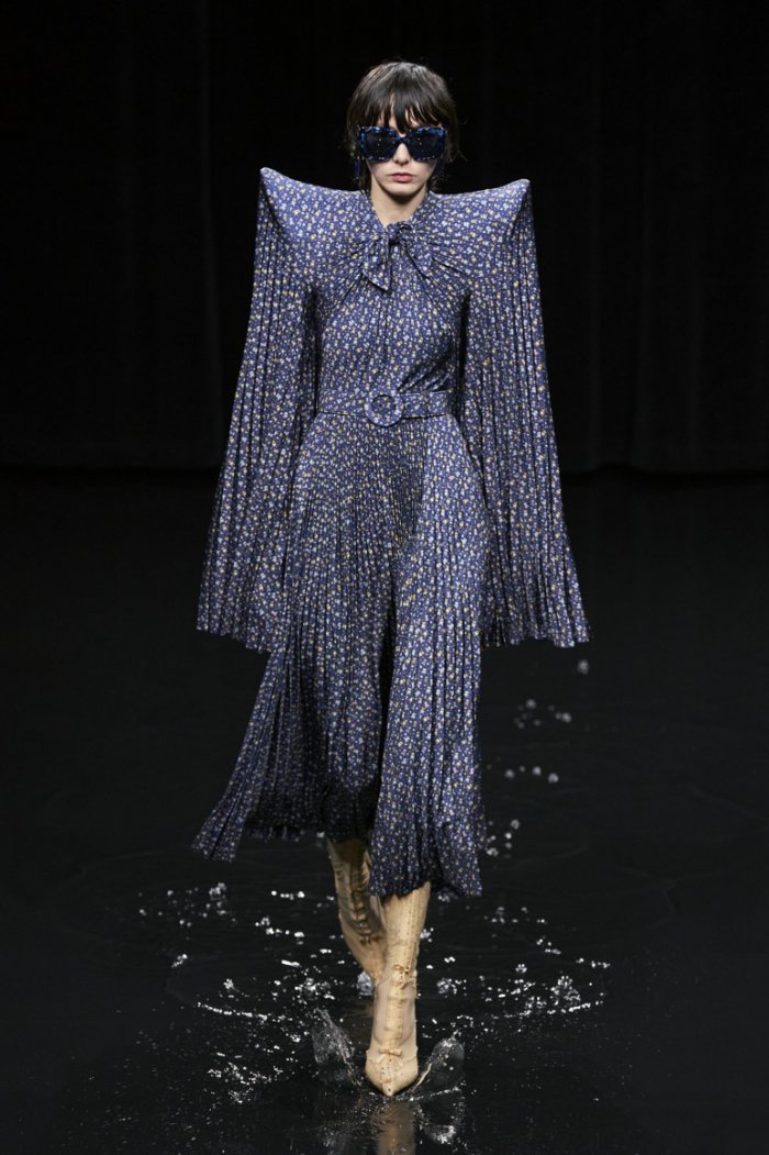 Баленсиага показ 2021