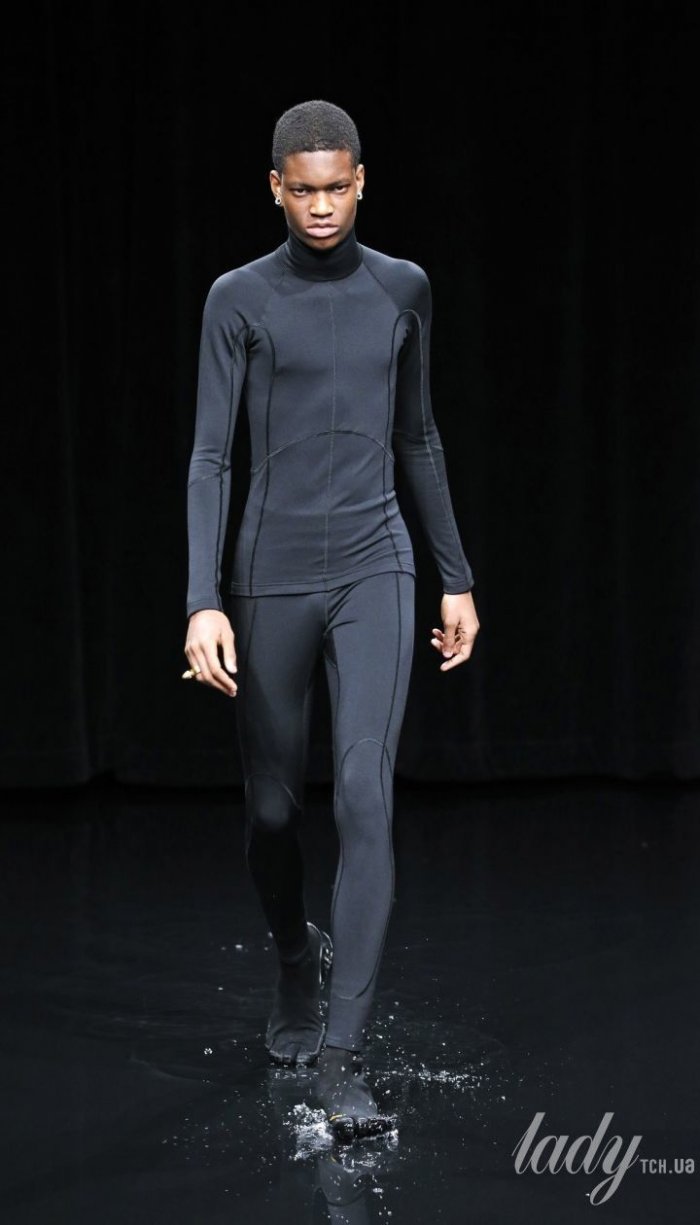 Коллекции Баленсиага осень зима 2021