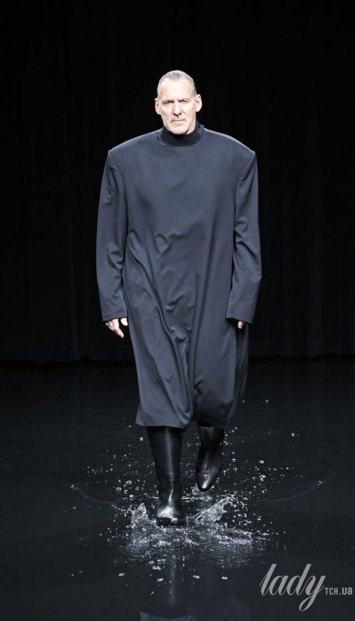 Balenciaga коллекция осень-зима 2020- 2021