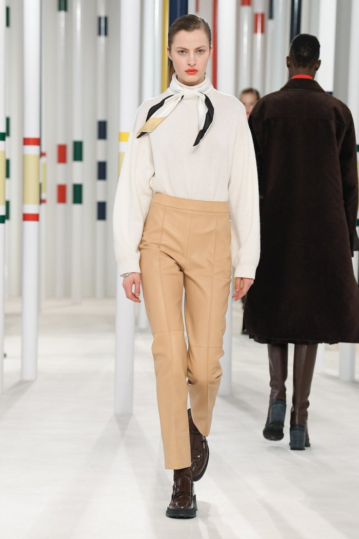 Показ Хермес осень зима 2020