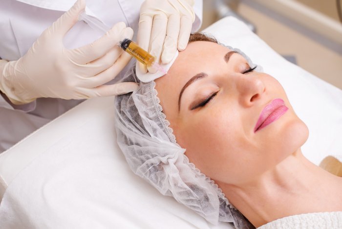 Плазмолифтинг шеи и декольте