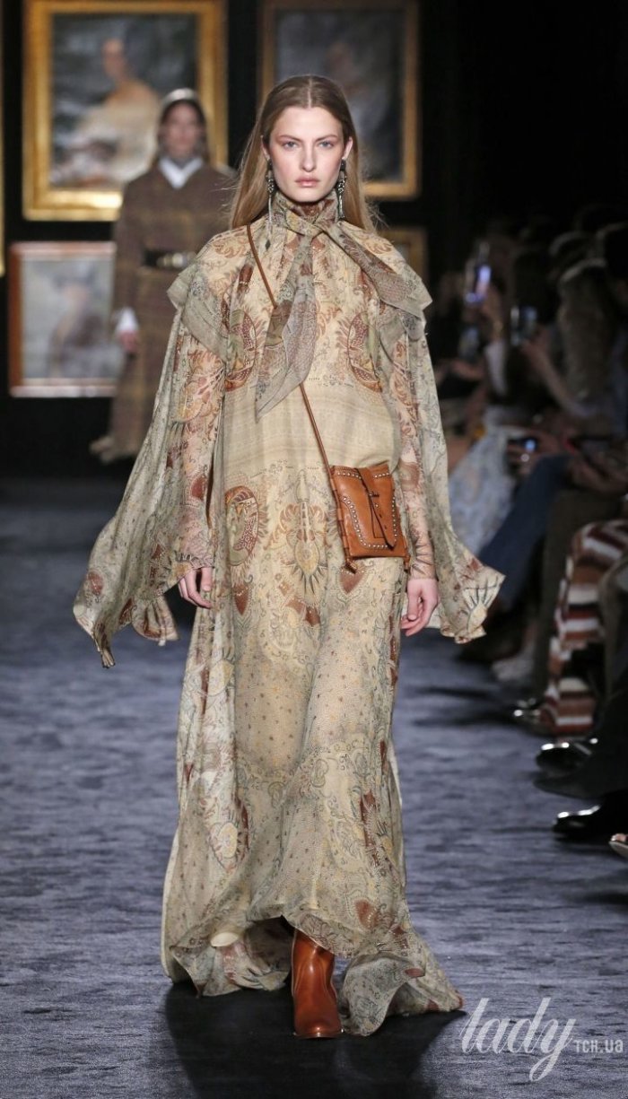 Версаче коллекция осень зима 2020