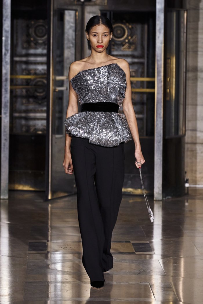 Оскар де ла рента 2021