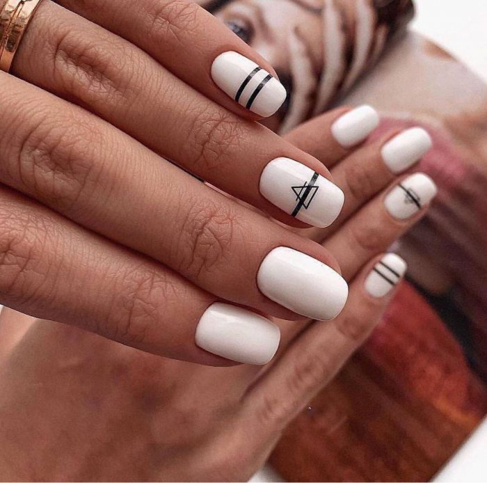 Ногти шеллак черно белые