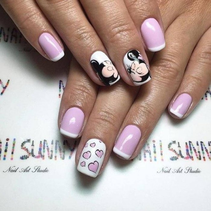 Маникюр с Минни