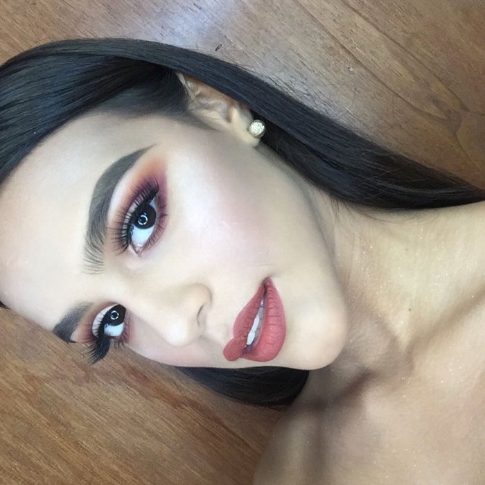 Макияж под спортивный стиль