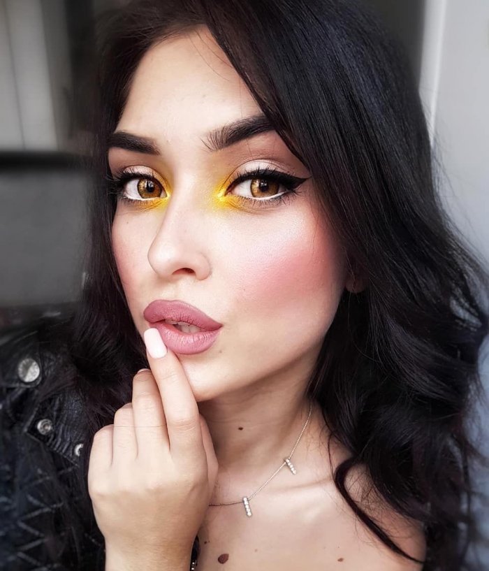 Спортивный макияж глаз