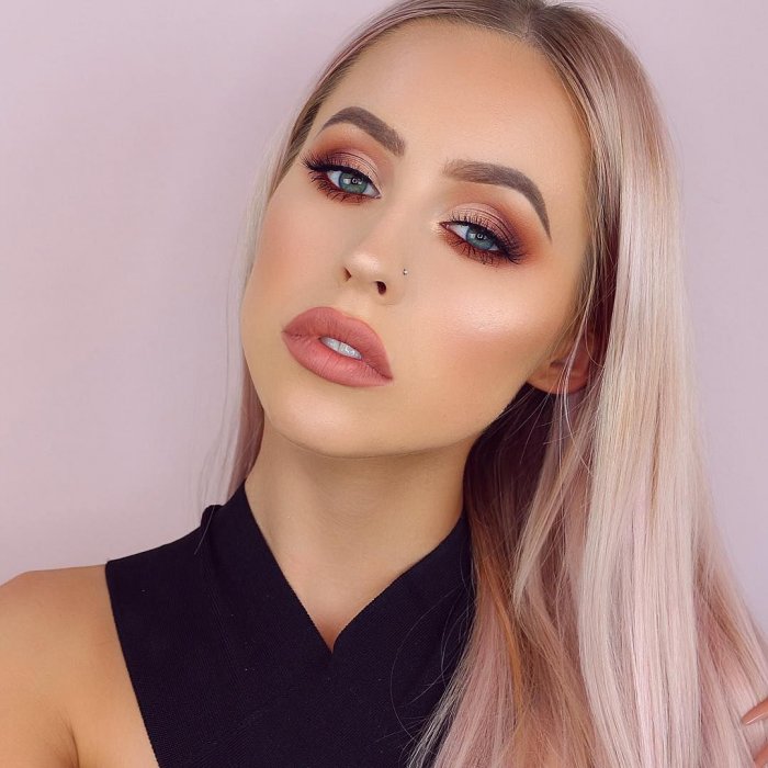 Легкий макияж для спортивного стиля