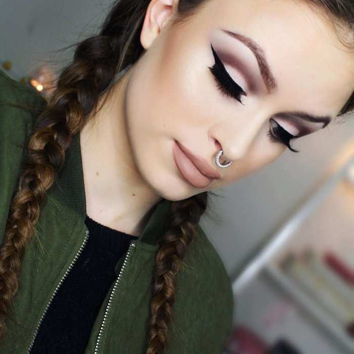 Макияж под спортивный стиль